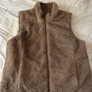 Classic Women's Faux Fur Vest - Taupe